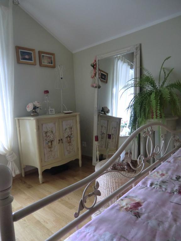 Kuressaare Romantic Apartment Экстерьер фото